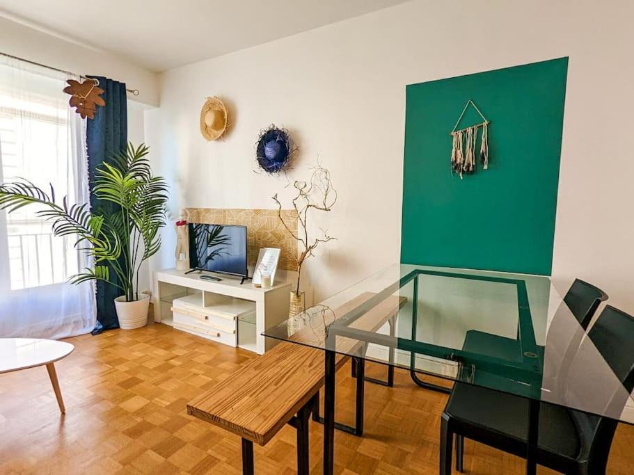Cosy Spring 2Ch - Place Verdun - Stationnement Gratuit Pau Exterior foto